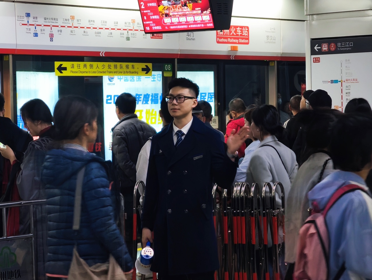 深夜兜底保障，温暖返程“最后一公里”