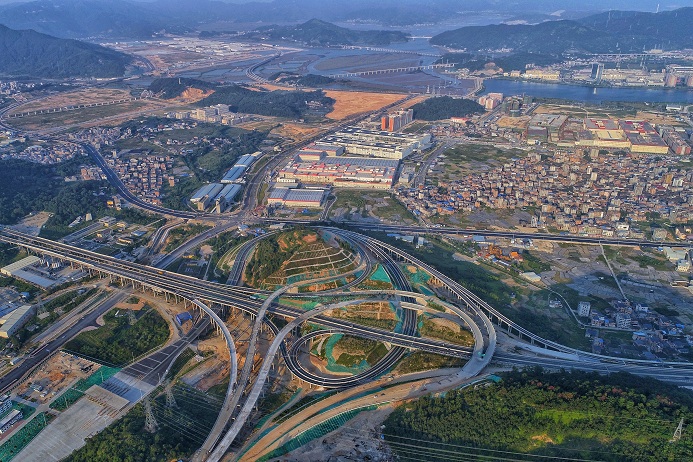 宁古高速六都复合式枢纽互通项目建成通车 _ 工作动态 _ 福建省交通运